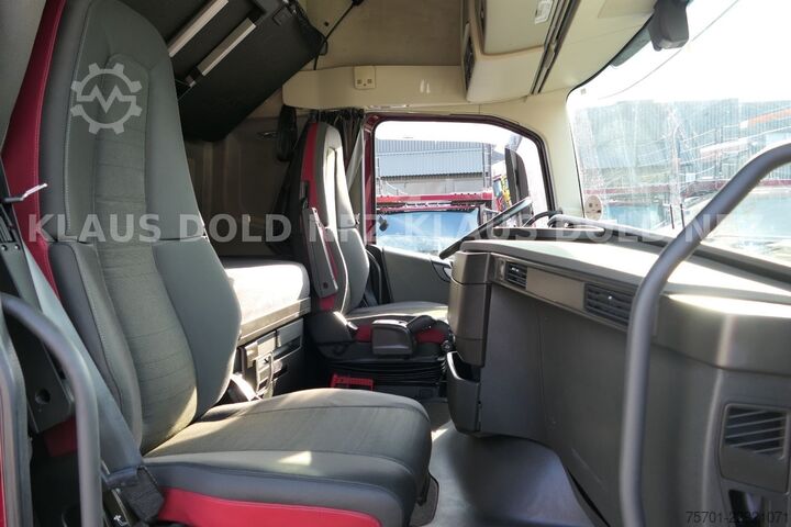 Volume tractor unit VOLVO FH 460 Globetrotter 2-Tanks Euro 6