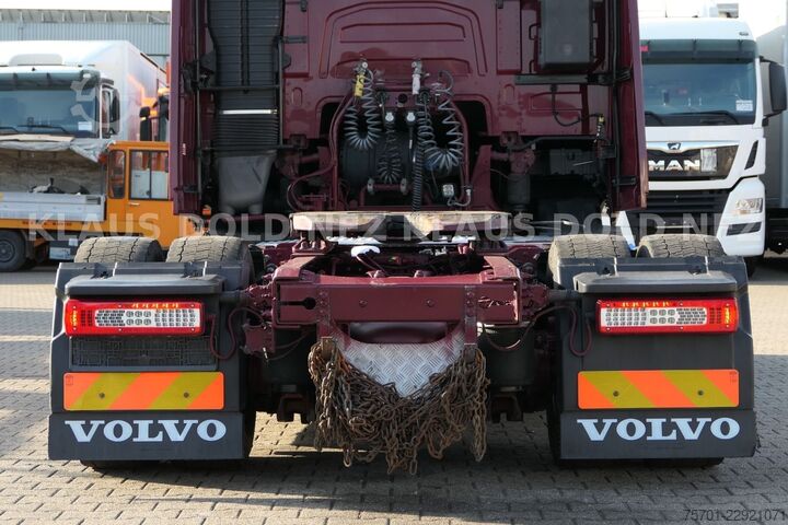 Volume tractor unit VOLVO FH 460 Globetrotter 2-Tanks Euro 6