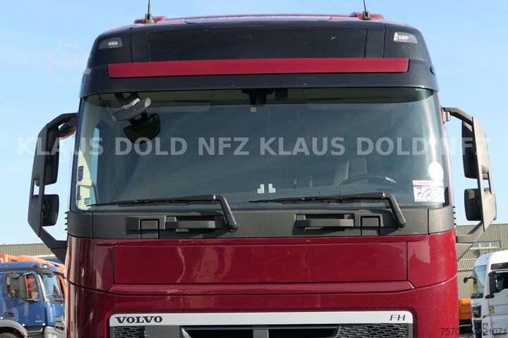 Volume tractor unit VOLVO FH 460 Globetrotter 2-Tanks Euro 6