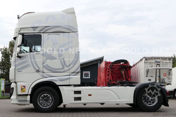 Standard tractor unit DAF XF 530 SSC Retarder XL Tank Standklima Euro 6