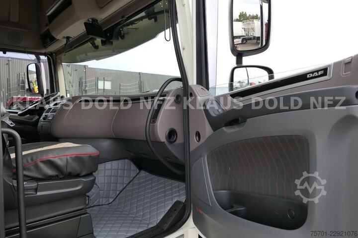 Standard tractor unit DAF XF 530 SSC Retarder XL Tank Standklima Euro 6
