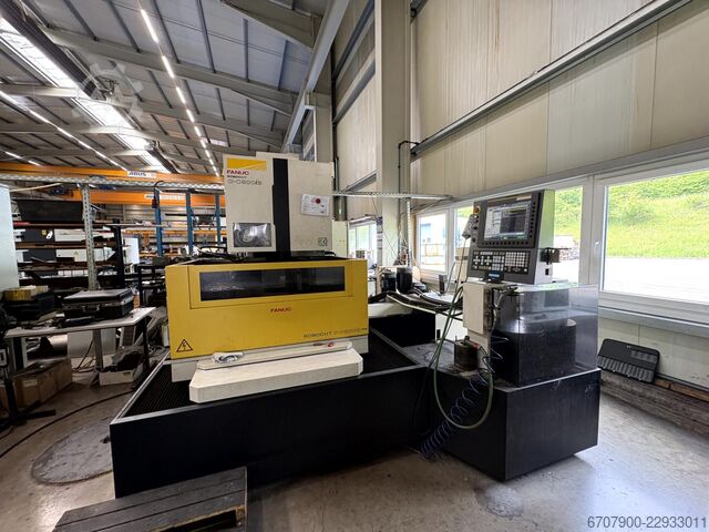 FANUC ROBOCUT α-C800iB Wire EDM Machine FANUC ROBOCUT α-C800iB
