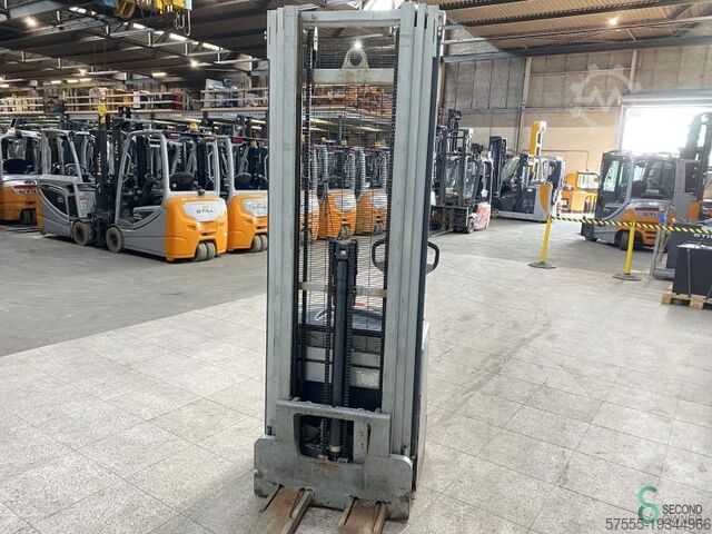 Stacker Still EXV14
