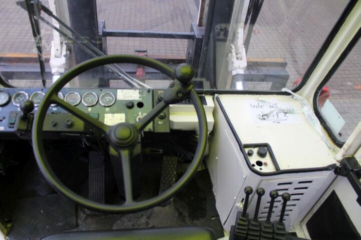 Dieselstapler SveTruck 16120-35