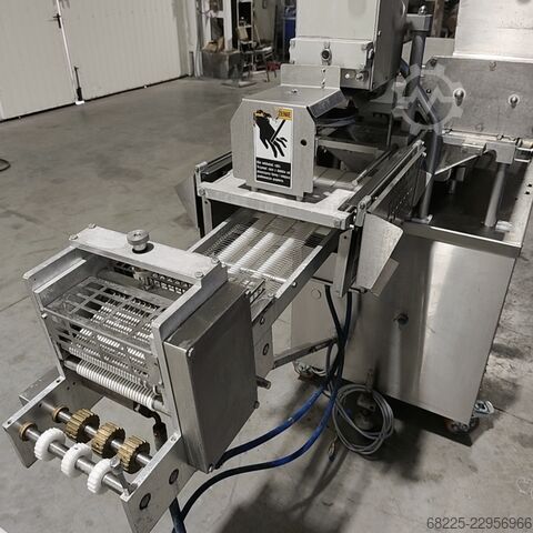 Meat processing machine Formax F-6 burger former