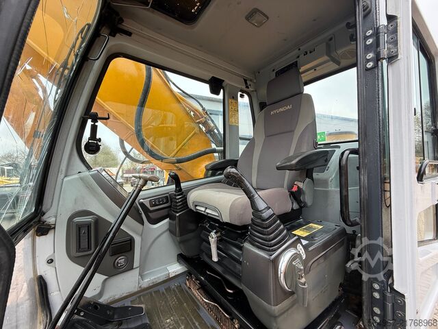 Chain excavator Hyundai R320 NLC-7A Kettenbagger OQ80