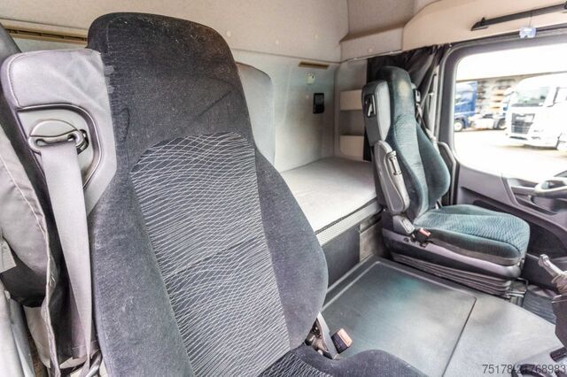 Standard tractor Mercedes-Benz AROCS ( No Actros) 1846 LS