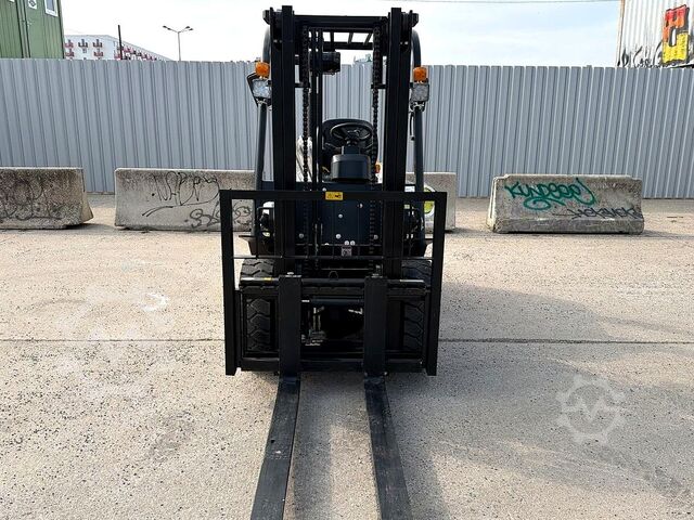 Forklift 3 tons NEW Movetec LT30