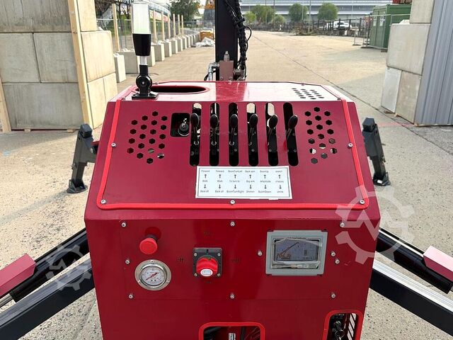 Raupenkran Tonlita YXC200