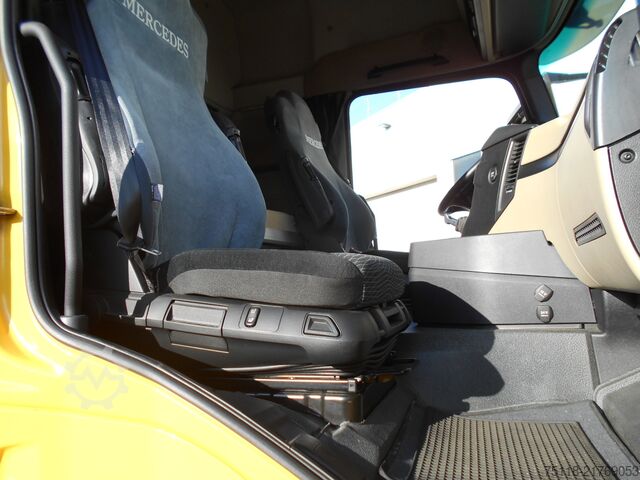 Standard tractor unit Mercedes-Benz Actros 1842