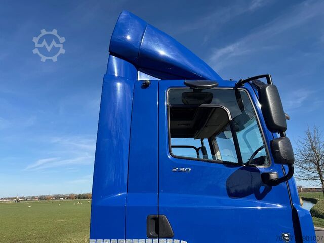 Chassis with cab DAF CF 250 CF250.19 EURO6. Chassic cabine