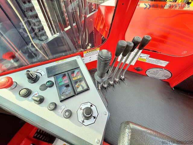 Four-way forklift Combilift C8000 GAS TRIPLEX 8300 WIDE POSITIONER