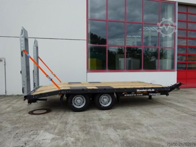 Low loader trailer Möslein TTT 11-5,2P  Neuer Tandemtieflader