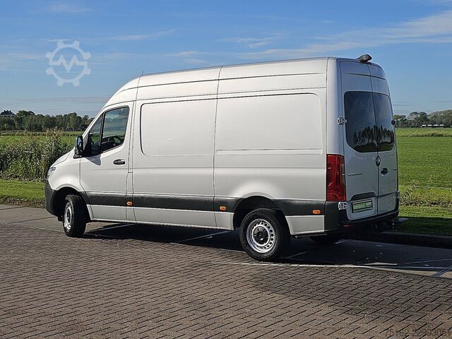 MERCEDES-BENZ SPRINTER 319 L2H2 RWD 3.5t-Trekhaak Automaat 3 Zits Mbux Navi Camera Airco Apple Carpl MERCEDES-BENZ SPRINTER 319 L2H2 RWD 3.5t-Trekhaak Automaat 3 ...