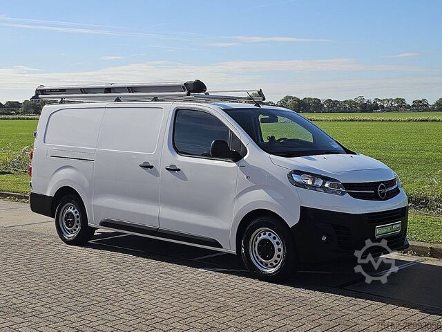 OPEL VIVARO 1.5 L3 XL NAP Euro6 Airco Trekhaak Imperiaal Oh-Historie 3-Zits! OPEL VIVARO 1.5 L3 XL NAP Euro6 Airco Trekhaak Imper...