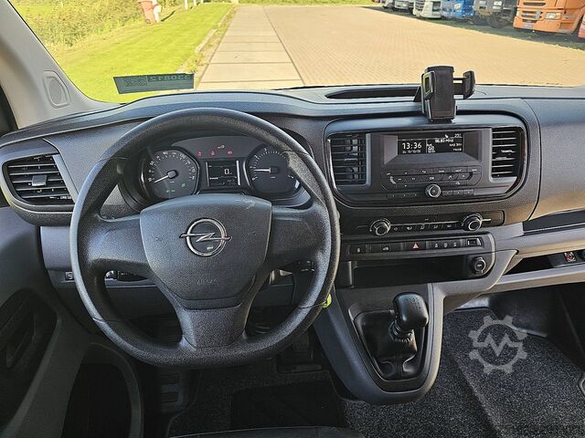 OPEL VIVARO 1.5 L3 XL NAP Euro6 Airco Trekhaak Imperiaal Oh-Historie 3-Zits! OPEL VIVARO 1.5 L3 XL NAP Euro6 Airco Trekhaak Imper...