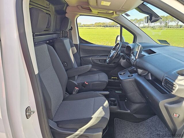OPEL COMBO 1.5 l1 navi automaat ac! OPEL COMBO 1.5 L1 Navi Automaat AC!