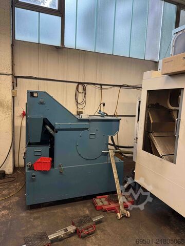 Horizontal machining center Mori Seiki MV-40B/40