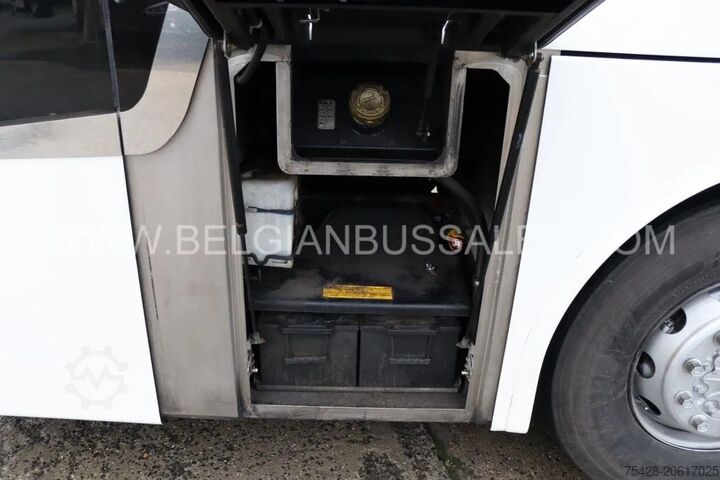 Coach Van Hool EX 16 M