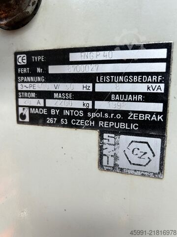 Milling machine INTOS FNGP 40