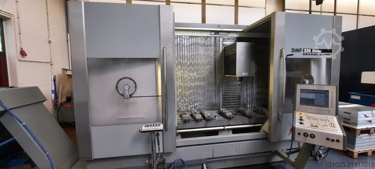 Vertical machining center Deckel Maho DMF 220 Linear