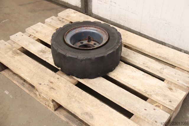 Solid rubber tires, 2 pieces Phoenix Contact 18x7-8  GSV  4.33 R-8