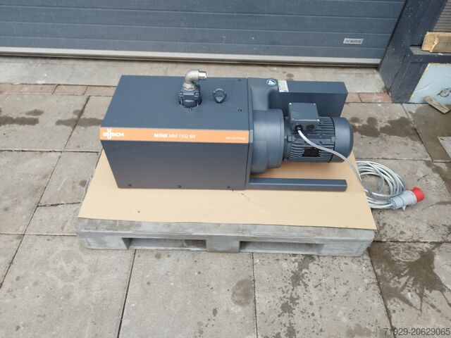 Busch MM 1102 B V03 Vacuum Pump Busch MM 1102 B V03