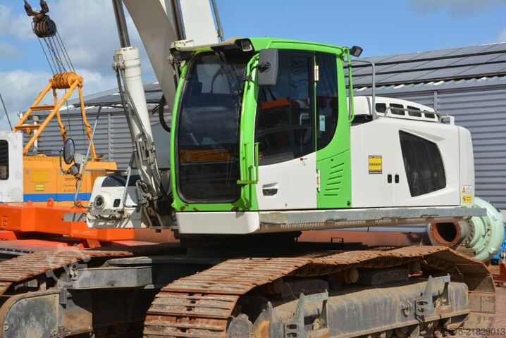 Teleskopbagger Liebherr R 946 LC-V   Long Reach
