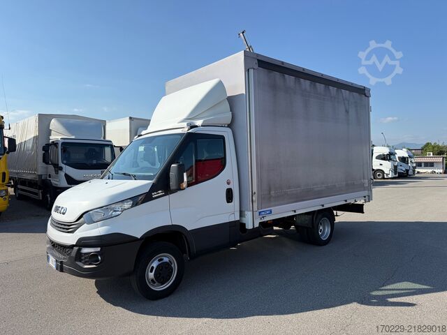 Curtain sider van Iveco DAILY 35C16 HI-MATIC