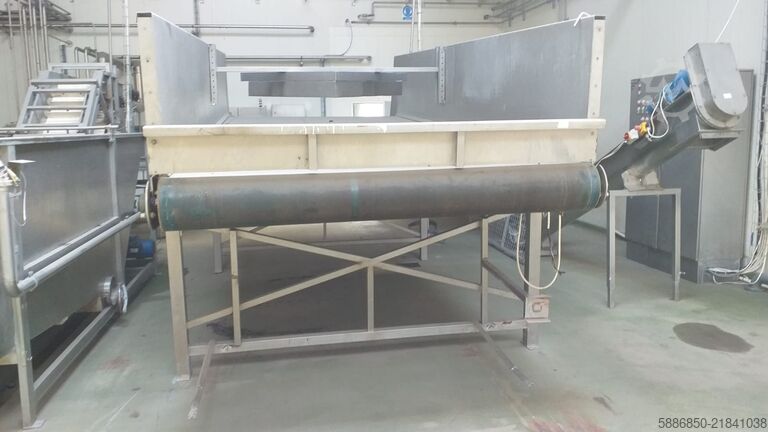 Stainless steel dosing bunker for vegetables and fruits
