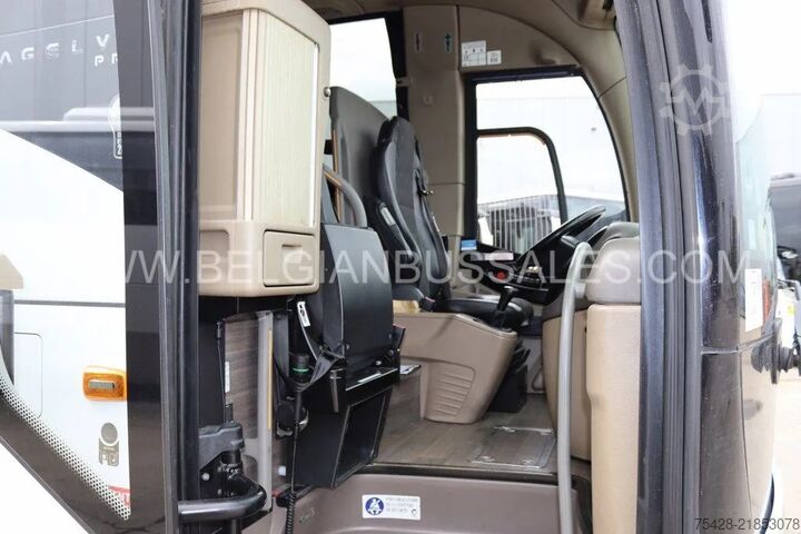Motor coach Iveco MAGELYS PRO / USB