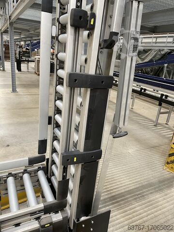 Roller conveyor  