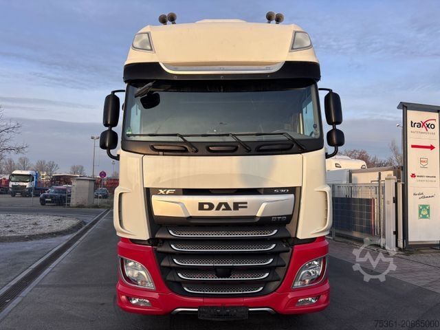 Standard tractor unit DAF XF 530 SSC Super Space Cab Prod. 2022 - RETARDER