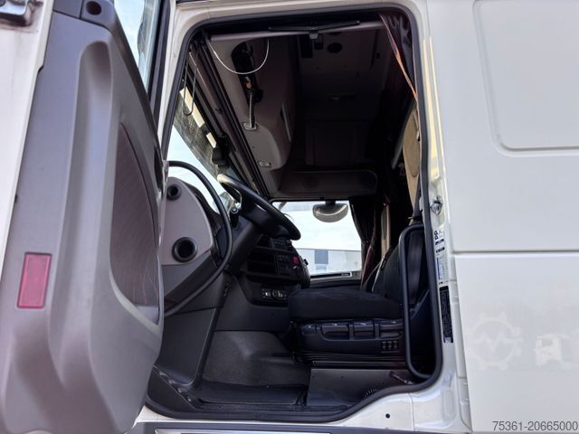 Standard tractor unit DAF XF 530 SSC Super Space Cab Prod. 2022 - RETARDER