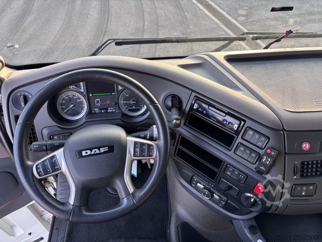 Standard tractor unit DAF XF 530 SSC Super Space Cab Prod. 2022 - RETARDER