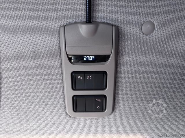 Standard tractor unit DAF XF 530 SSC Super Space Cab Prod. 2022 - RETARDER