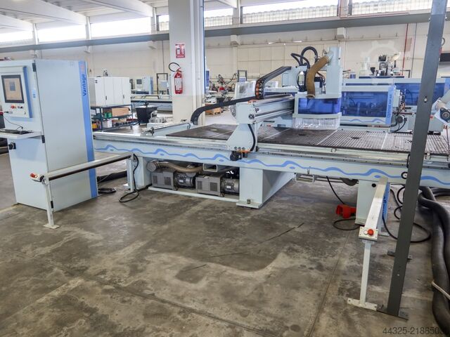 CNC Machine Centres With Flat Tables WEEKE VANTAGE 24 L