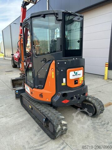 Mini excavator Hitachi ZX33U-6 (7740)