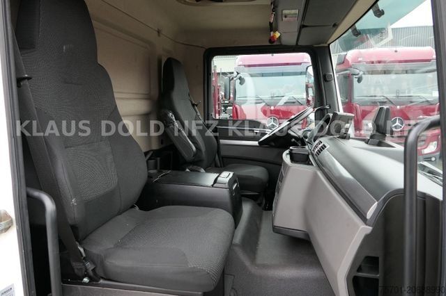 Box truck MAN TGL 12.250 Koffer 12t Kamera LBW Euro 6