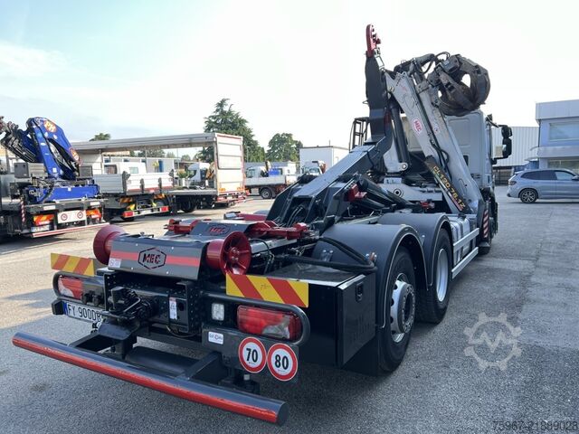 Hooklift truck with crane Iveco Stralis 480