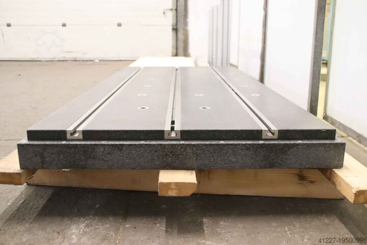 Aufspannplatte mit T Nut unbekannt 840 x 1840 mm