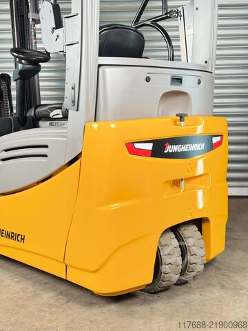Electric 3-wheeler Jungheinrich EFG 218k - Service Neu - Batterie 88% - Triplex