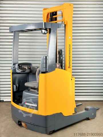 Reach truck Jungheinrich ETV 214 - Service Neu - Batterie 81% - 8,3M Hub
