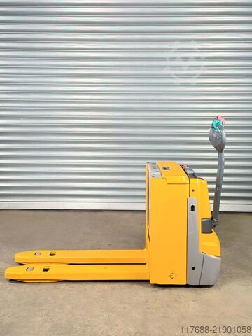 Low lift truck pedestrian Jungheinrich EJE C20 - Service Neu - nur 506 Std. - Garantie