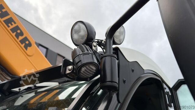 Teleskoplader Liebherr T42-7S (INCL BUCKET / BE MACHINE / LIKE NEW / 7...