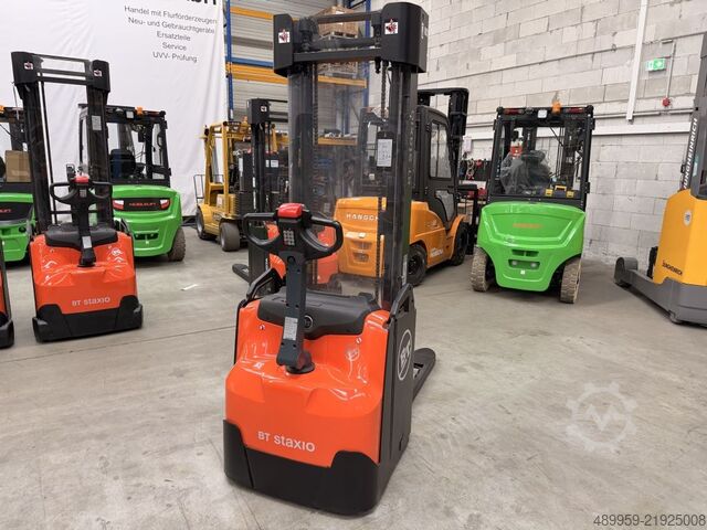 High Lift stacker BT SWE 145