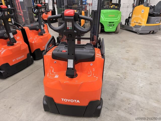 High Lift stacker Toyota SWE 160L