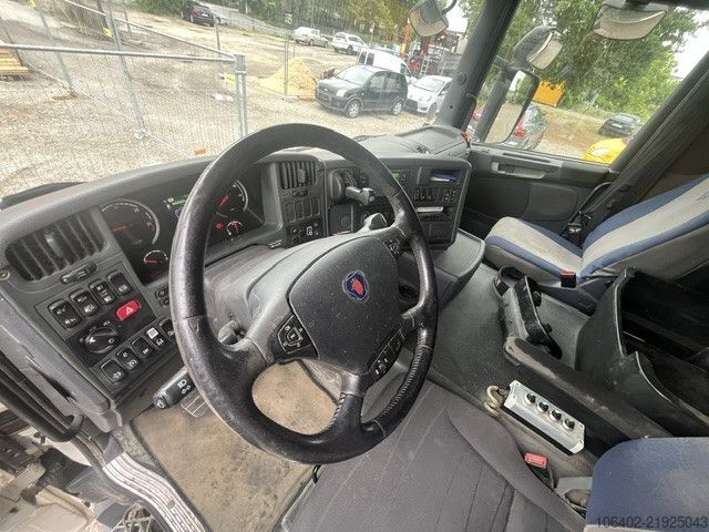 Tipper truck Scania G490 8x4 Heckkran und Bordmatic