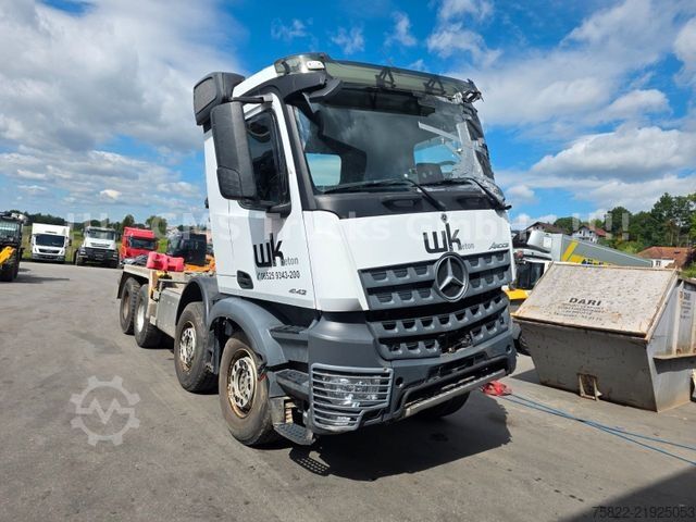 Truck chassis MERCEDES-BENZ Arocs 4142 / 8X4 / 41ton Chassis /