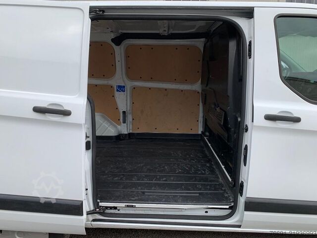 High top van Ford Custom 280 Van L1   Km solo 88.400